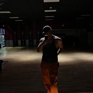 Meet your Posher, Cameron